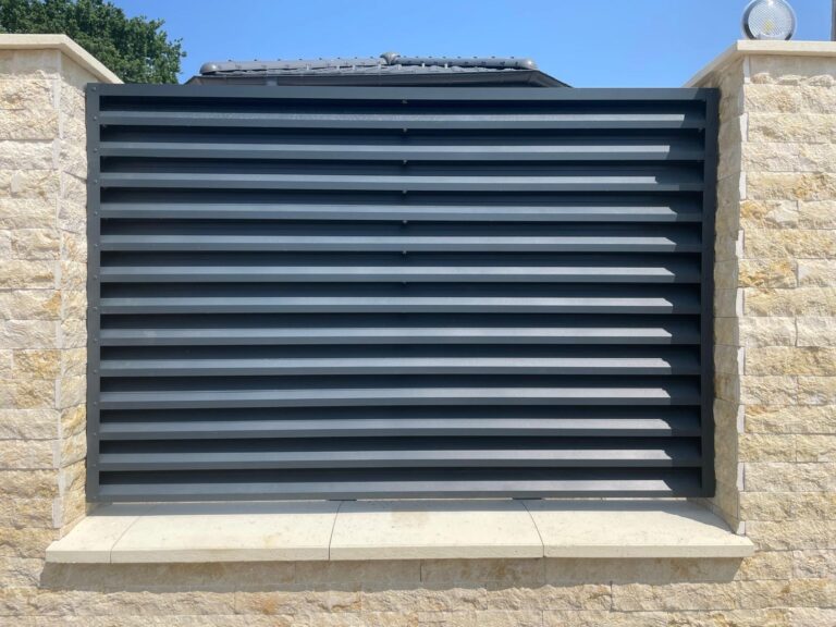 Deschide galeria proiectului